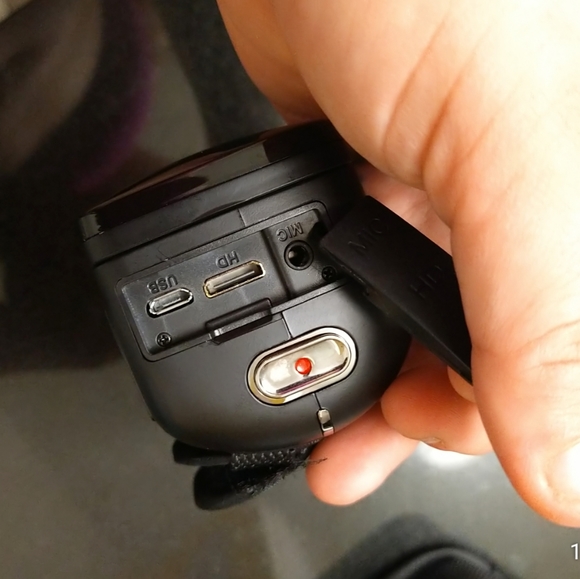 **NEVER USED** DVC camcorder with accessories! - Picture 7 of 15